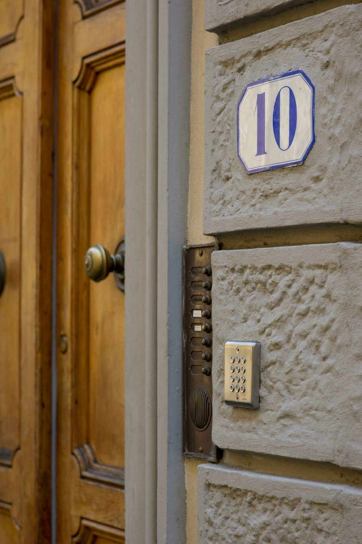 Arnobio Florence Suites Kültér fotó